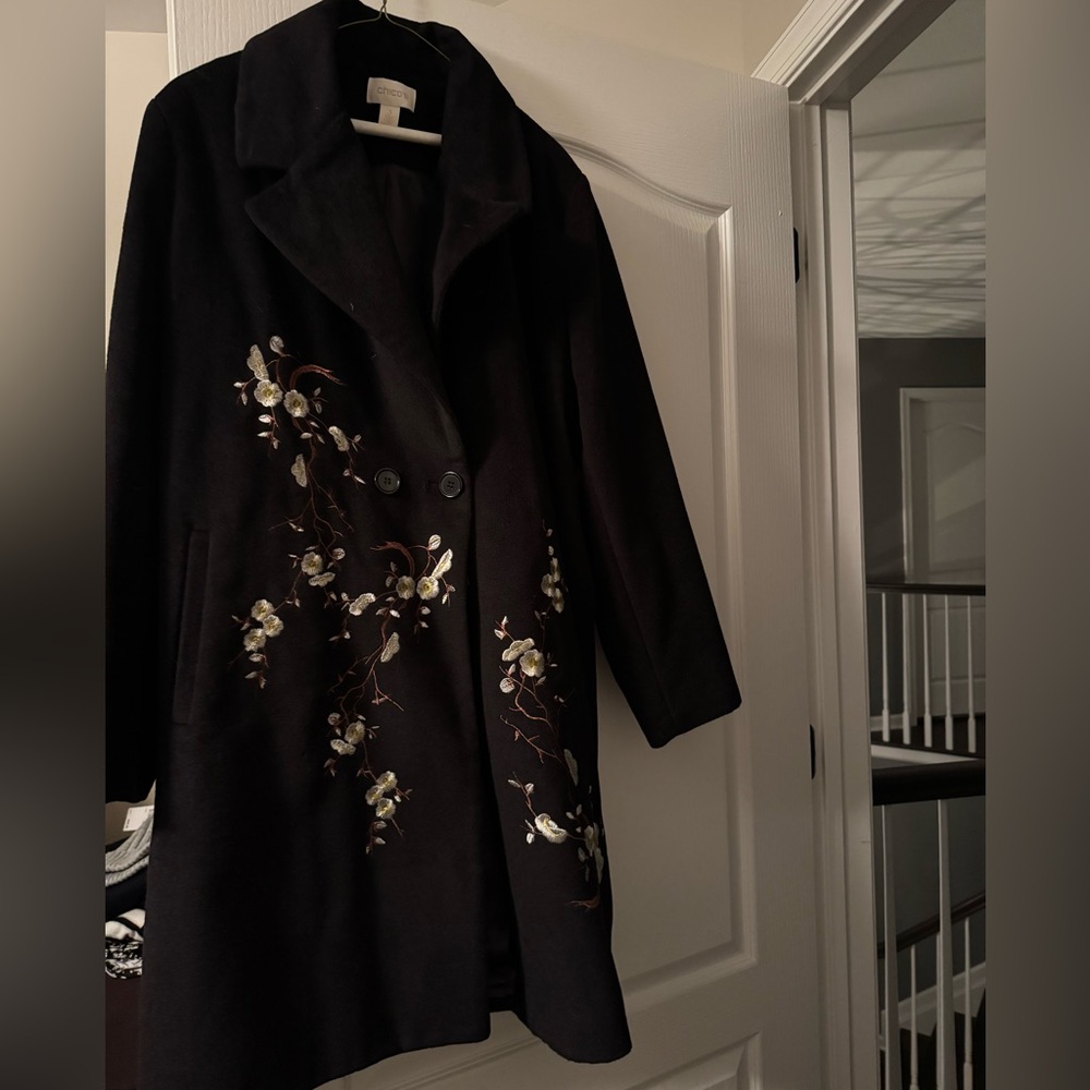 Chico's embroidered winter coat... black, size 16